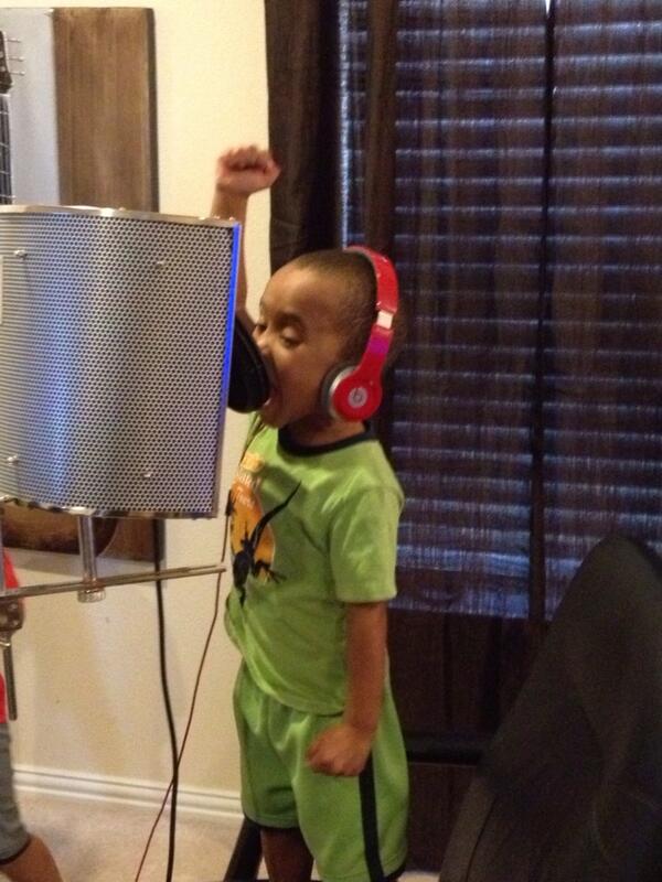 Joey singing his heart out!