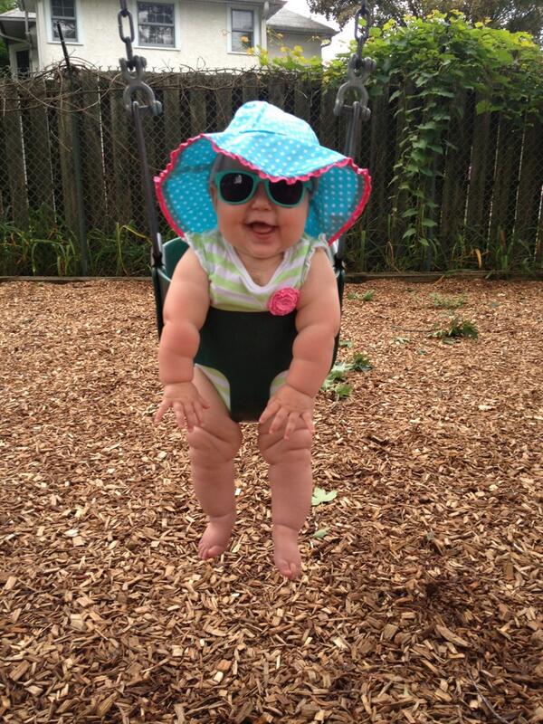 AlexKahoe's tweet photo. @RoshamboBaby @peoplemag Leighton loves her ro sham bo baby Shades on the swing too!! #YTbabyshades #roshambobaby http://t.co/VNpyZeZLLU