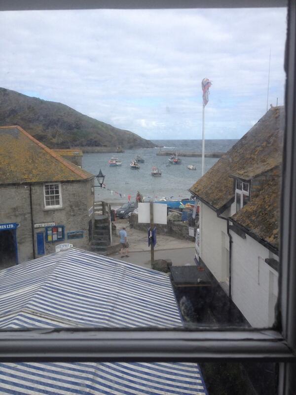 MorrisLynLyn's tweet photo. Wonderful time at port issac. People there were so friendly and helpful the views were breath taking ! Loved it http://t.co/bnFk4LlkOn