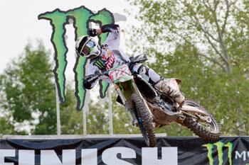 Congrats to <a href="/ProWheelRacing/">Pro Wheel Racing</a> <a href="/LeadingEdgeMoto/">LeadingEdgeMoto</a> Racer <a href="/bmetty24/">Brett Metcalfe</a> On his @CMRCRacing Championship