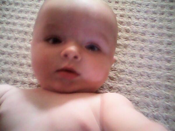 tashamde's tweet photo. ,y bro Devon is playing around http://t.co/rvHjzEFp12