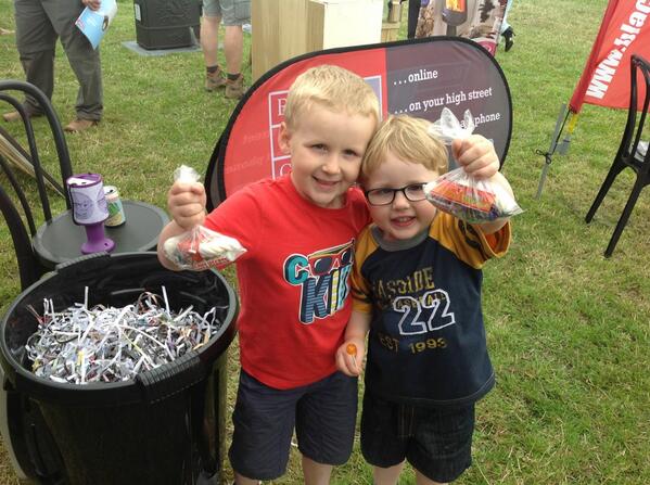 Great day at the #RoyalManx Show - met some fab people. However the best were James & Matthew Bruce #luckydip #iom