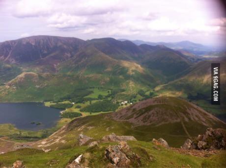 ThomasSlack's tweet image. View from one of the mountains I climbed yesterday. 9gag.com/gag/a1AM3b2?re… via @9GAG #accomplished