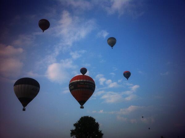 Ook de tweede jubileumvaart zit erop. Morgen nog 2 vaarten te gaan met in de ochtend 7 en avond rond de 10 ballonnen