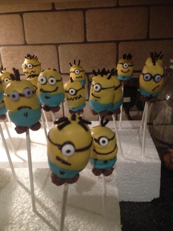 Despicable Me cake pops !!