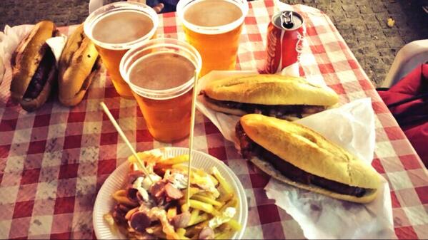 gerardrifa's tweet photo. #Lavapiés2013 hoy hemos cenado algo ligerito. Operacion bikini mis cog... @OlgaCarrilloOZ @MANU_737 @suso_699 http://t.co/P9fN70OqPJ