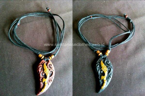 kainafurniture's tweet photo. &amp;quot;Kalung Kujang Fiber&amp;quot; Mangga diorder Original Sundanese Clothes. 25rb bae minat PM! http://t.co/r6qqoK2ijY
