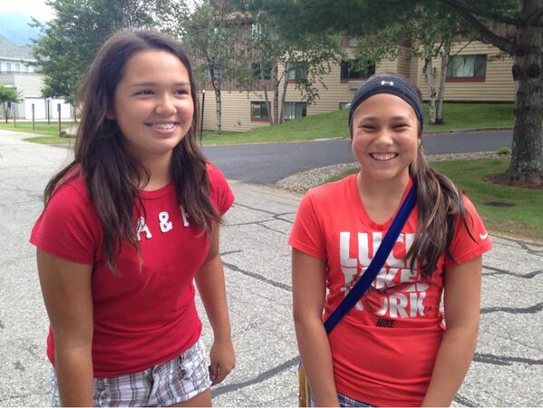 SaniFrancis's tweet photo. Girls won their 1st game against Boston 6-2 bunna girls did awesome on D http://t.co/nFAkZ5thcF