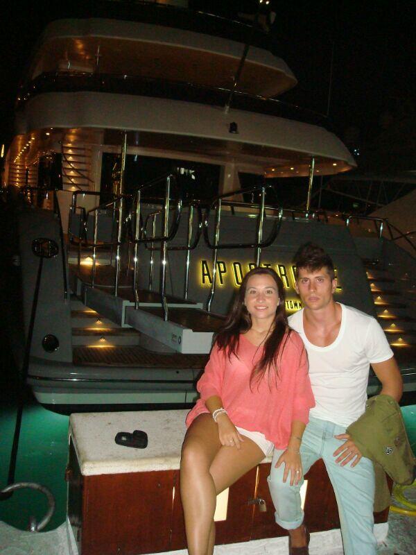rusos_1's tweet photo. cn los mas bonito de mi vida! @MacarenaAranda2 http://t.co/45EjkeQB6j