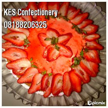 Cheese cake with Strawberry topping