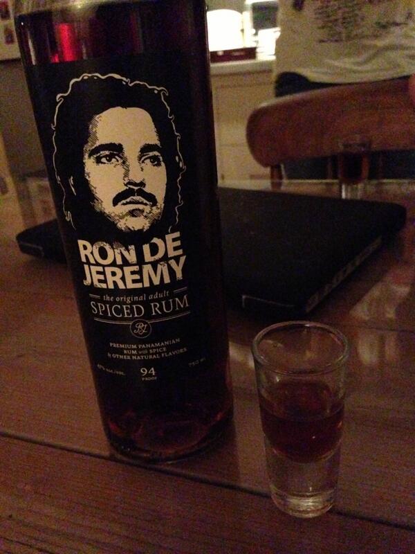 lilyallen's tweet photo. Hurty head @realronjeremy http://t.co/zY5Qha5ED0