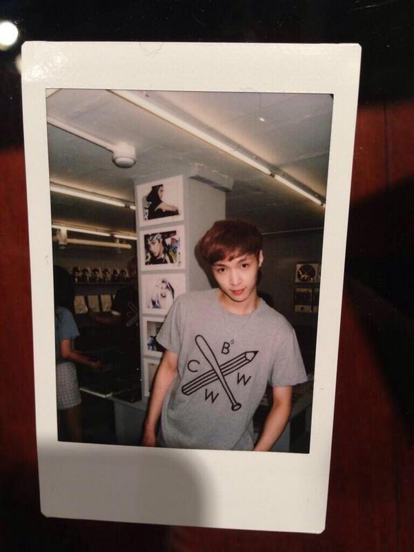 cyronx_'s tweet photo. BWCW pop-up shop [Lay] http://t.co/yftRIDkG7h