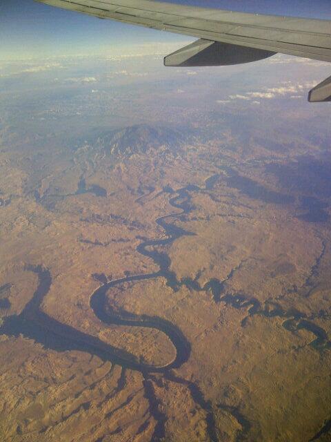 walkerowood's tweet photo. @andycarl11 my view of #LakePowell today on the flight home from Chicago. I was thinking of you when we passed http://t.co/0gbCRKSVYq