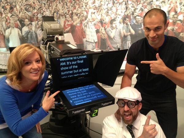 Sarah-Jane Mee tweet media