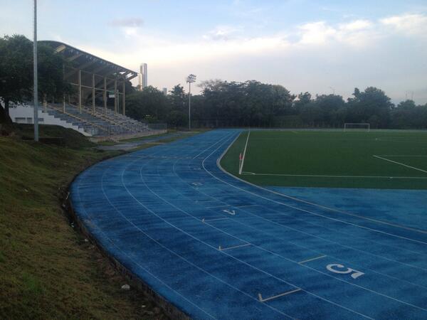 Cloughf's tweet photo. Sábado de pista con @tatianarcia http://t.co/5paQu3cTIA