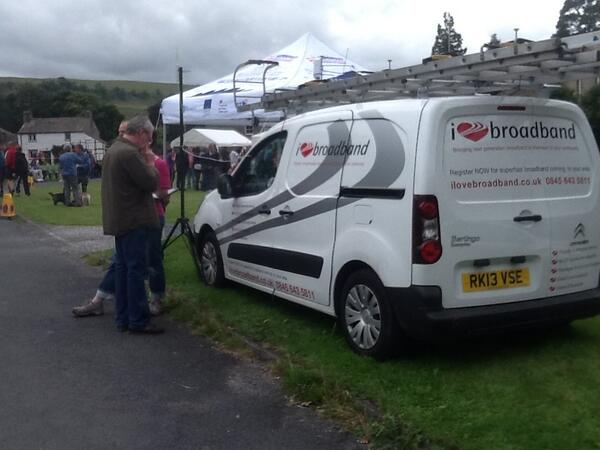 More amazed customers at Arncliffe gala