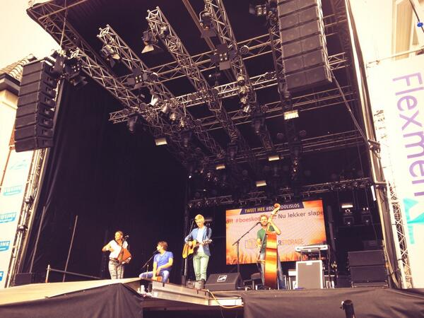 CafeMarkant's tweet photo. Een mooi begin van de dag met 4x Eshuis! #boeskoolislos #Oldenzaal http://t.co/JamEBHvtG2