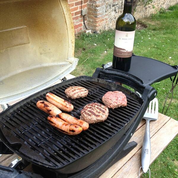 Another fine evening hanging out with my girls! Wine courtesy of Bruce <a href="/rouleurmagazine/">Rouleur</a>