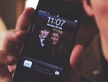 My lock screen is still this...