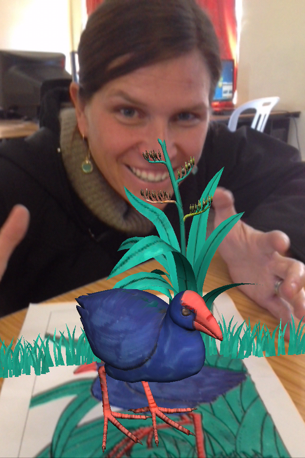 coachk's tweet image. We were all geeked to experiment w the #colarapp! @gogogoggin in action! #edtechsummitSA #ARevolution #edtech