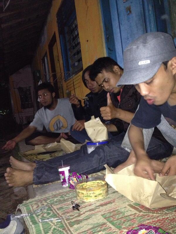makan seadanya with YMCI Bumuayu &amp; YMCI Magelang