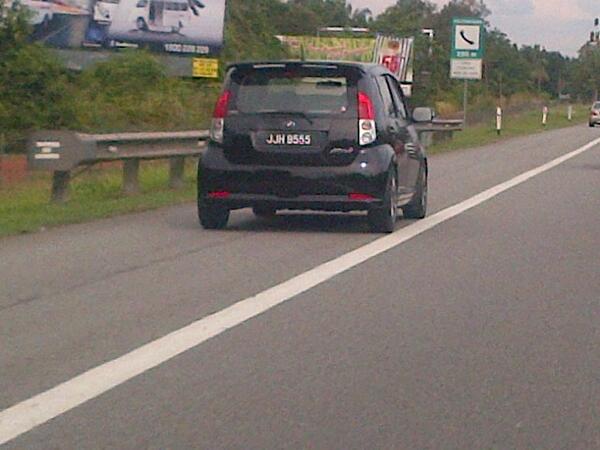 More of em .. <a href="/PDRMsia/">Polis Diraja M'sia</a> pls take action! They're are dangerous &amp; so inconsiderate .. disgusting! #trafficoffenders