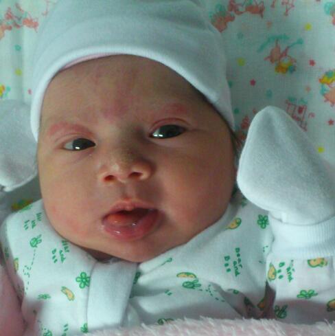 mrivero52's tweet photo. Ya soy papa de una hija muy linda http://t.co/qqe1ssohtX