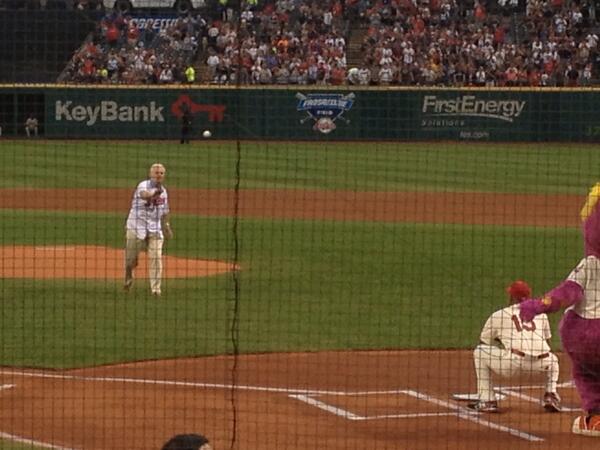 OconRecon's tweet image. @IndiansRadio sitting behind home plate #Colavito to #Sandy Alomar