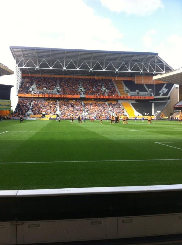 Stuuuey__H's tweet image. This is our love and it knows no division #toasterlove #wolvesaywe