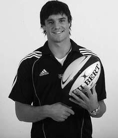 Dan Carter on X: Oh no pics of my long hair have reappeared haha  24“@waqaar10: @DanCarter wat age were u there lol u look very young?   / X