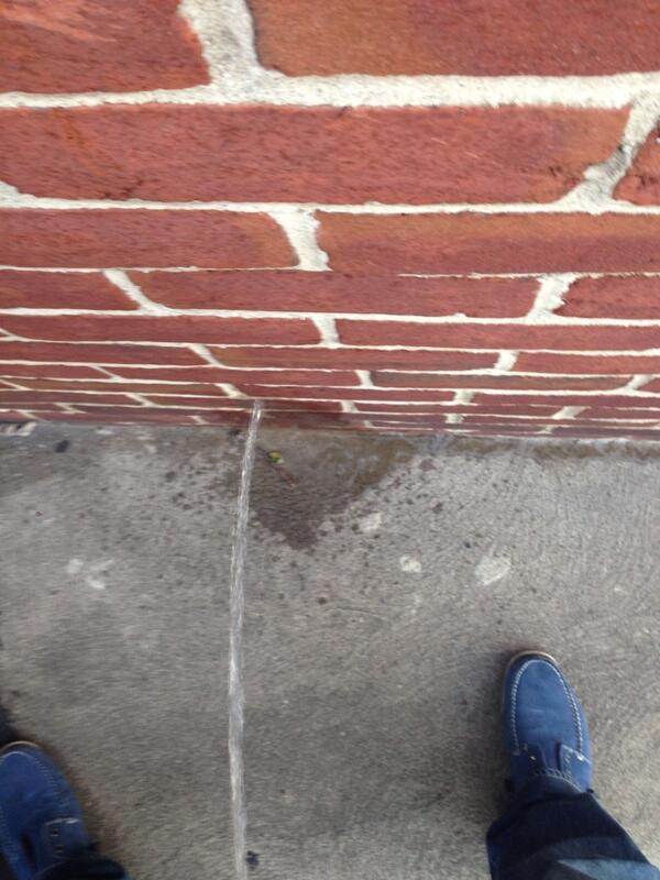 Ehmorris1's tweet photo. U know keeping it classy http://t.co/pAWwAkdvyj