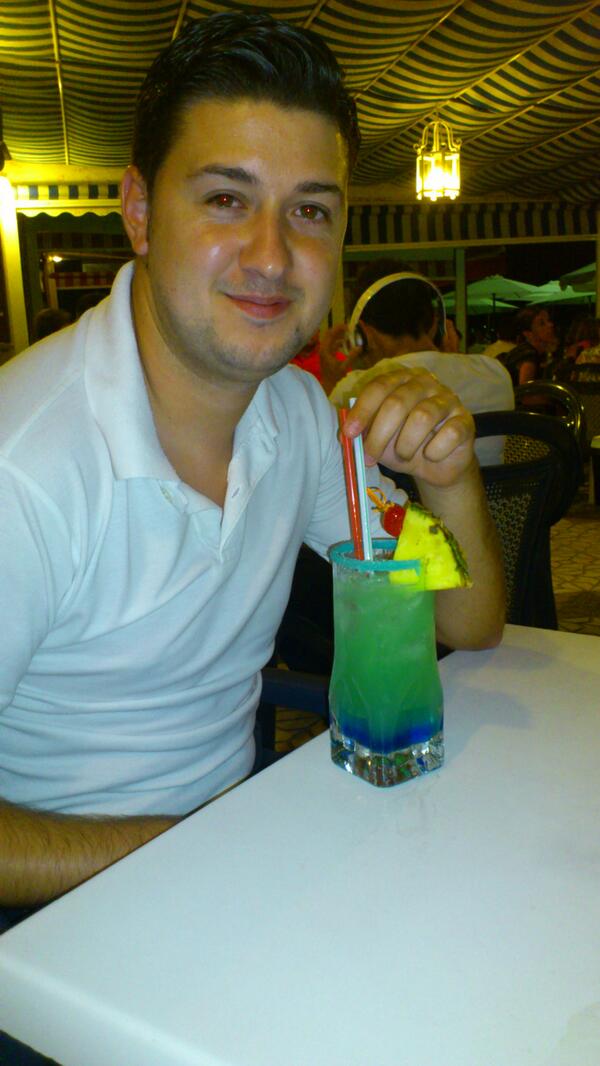 NoemyBau's tweet photo. Con mi guapote http://t.co/rmE8mOsGKo