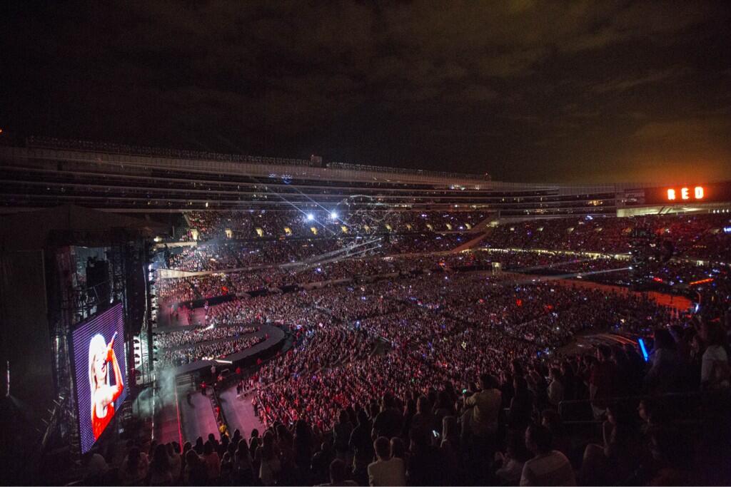 BRXdQ28CUAAYB-V.jpg:large