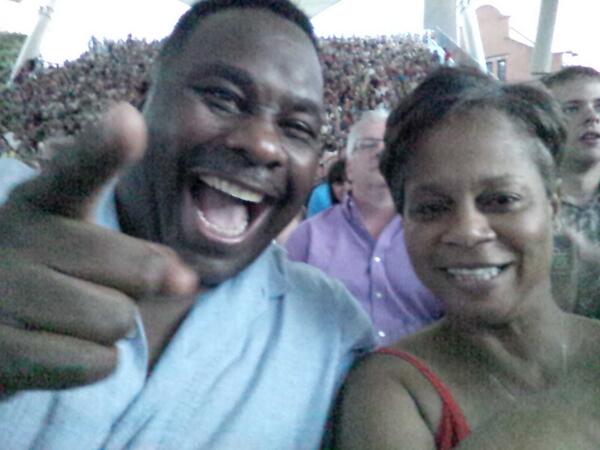 AlBubbaBaker's tweet photo. Me n Bubs at steely Dan http://t.co/62zabRU2Hz