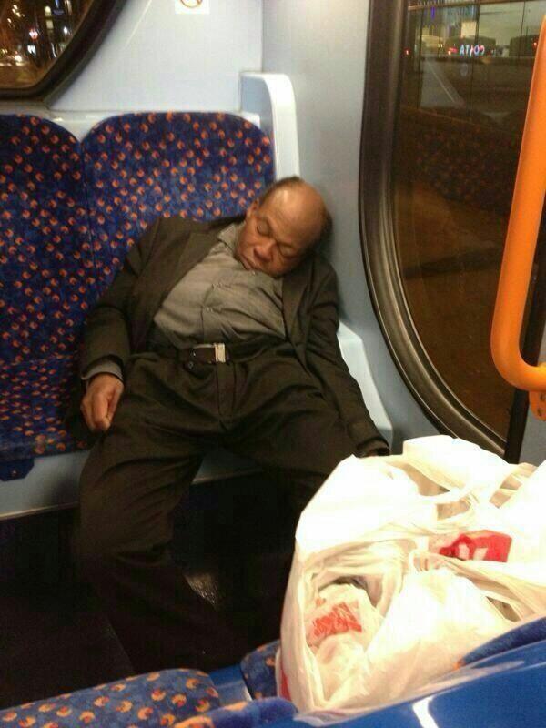 h4realz's tweet image. hahahaaaa 😂😂 Getting too much jokes late night with the bruddas #outchere #funnyish !!!!