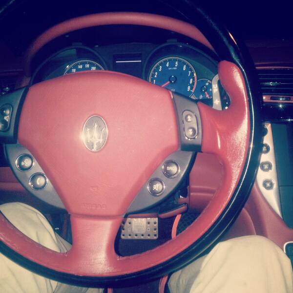 BGuizoO's tweet photo. let's go Vrouuum! #maserati #attractive http://t.co/IRziNMNW8q