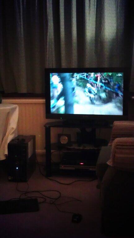 Relicclothing's tweet photo. Kicking back with a bit of @UCI_MTBWorldCup DH. Totally worth lugging the pc downstairs! #msa http://t.co/fBQO1gVL8w