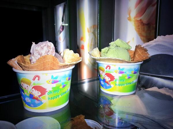 LUIBUIN's tweet photo. Your favourite gelato now in a waffle bowl! http://t.co/OvxLU1nlez