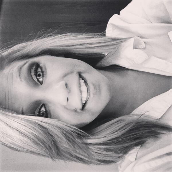 p_nicoleee's tweet photo. #selfiesunday #workflow http://t.co/YYuA3FzJKq