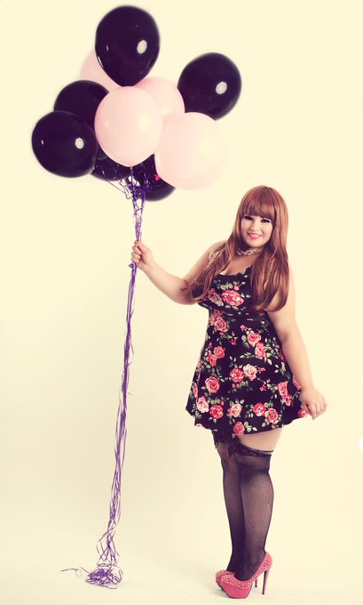 I love my new photoshoot <3 http://t.co/t8qV8nXEfz<a href="/tag/bbw"class="tags"><span>#bbw</span></a><a href="/tag/bbwpromotion"class="tags"><span>#bbwpromotion</span></a><a href="/tag/bbwfacesitting"class="tags"><span>#bbwfacesitting</span></a>