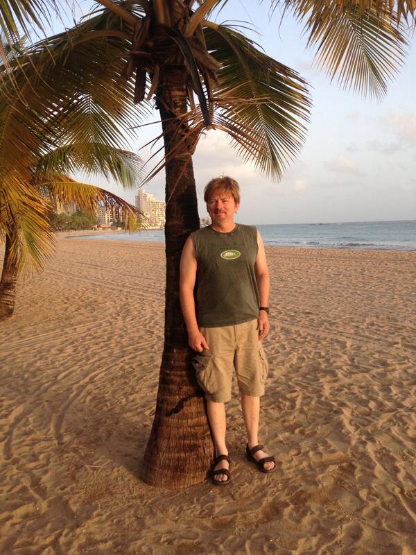 bdevitt55's tweet image. Chilling at the beach.