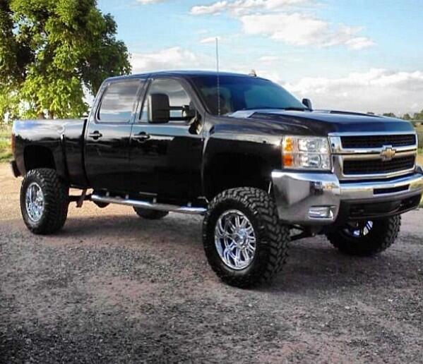 _LiftedTrucks_'s tweet photo. #Chevy http://t.co/UeqEfUDPDu