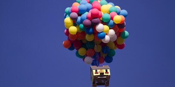 RipleyMX's tweet photo. Echa un vistazo a esta increíble recreación de la casa voladora de la película "Up" de Disney Pixar. http://t.co/JK7gfQznA5