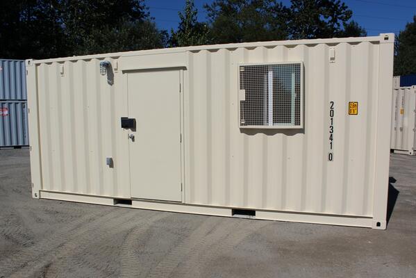 VIContainers's tweet photo. One of our newly completed 20' Offices. Looking pretty sharp! #containermods http://t.co/vZbh5ATffU