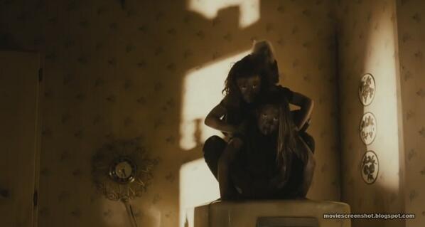 MovieImage's tweet photo. Scary movie 5 pictures http://t.co/CmkpHv5A2F http://t.co/sL05mGWxX9