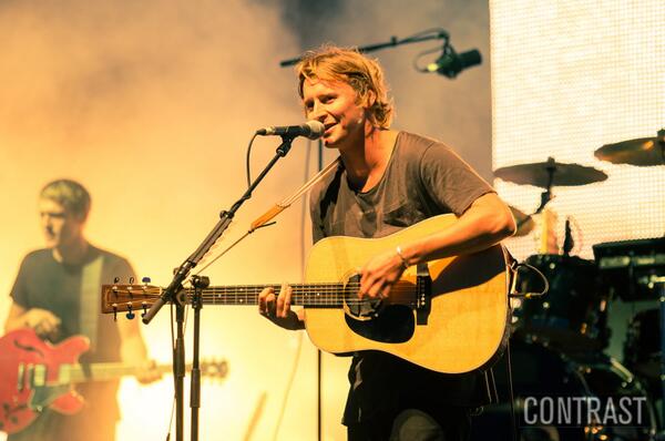 TheContrastMag's tweet photo. Here's the brilliant @benhowardmusic captivating the thousands of fans at Boardmasters 2013 @Boardmasters81 http://t.co/cRM84d4cNx