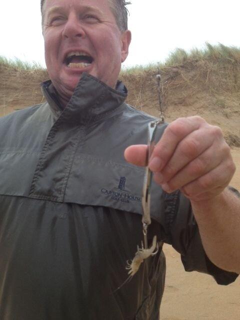 mikiewatt's tweet photo. 4hrs fishing with new rod+papa bear comes up trumps with his 1st catch. @JJermyn11 #youeverbeenonashrimpboatforrest http://t.co/taQD4Gq6GK