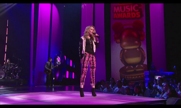 AssiaJmm's tweet photo. You're great star and great singer and actress i love you're performence in disney music awards @bridgitmendler <3<3 http://t.co/Wo35VtbTWe