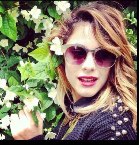 AssiaJmm's tweet photo. @TiniStoessel i love you sooo mutch tini you're a great star and great singer and great actress in violetta <3<3<3<3 http://t.co/nze1xqizz4