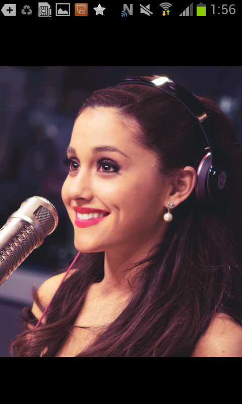 AssiaJmm's tweet photo. @ArianaGrande i love you sooo mutch i love in the victorious you're a great actress i love you <3<3<3<3<3 http://t.co/sDueU4Y0dn
